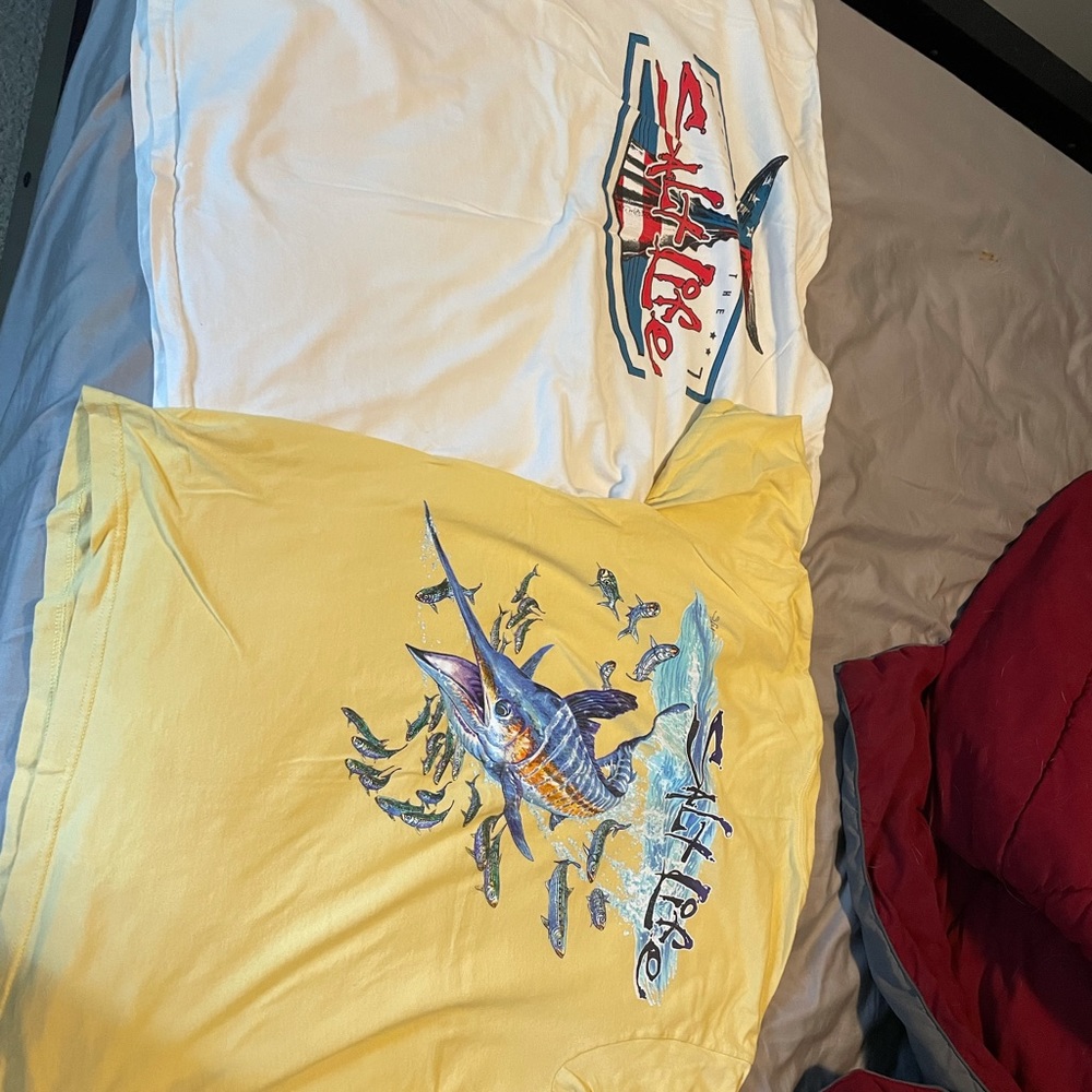 Lot of Two (2) Salt Life Men’s Graphic Tee Shirts